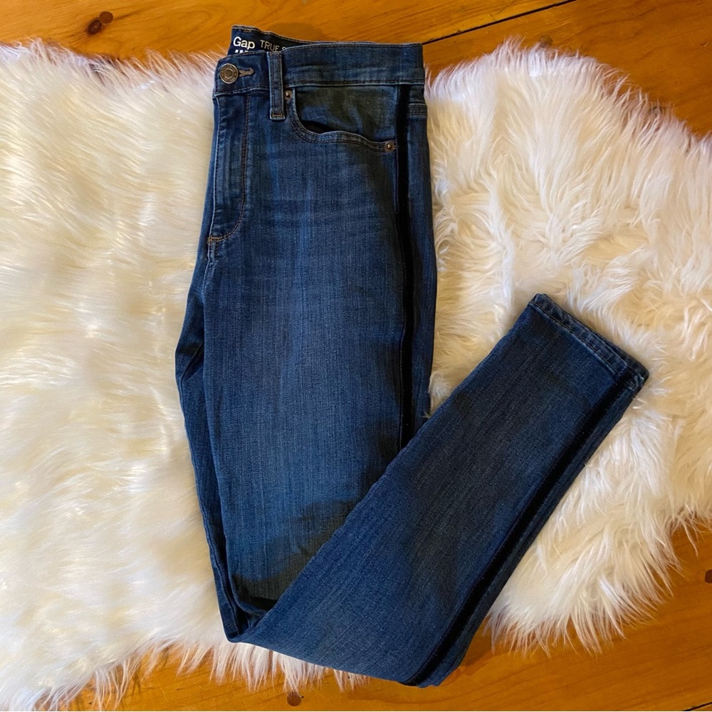 Gap Jeans